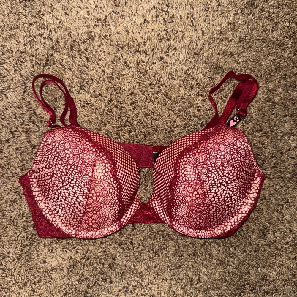 Red Lace Bra very sexy push up